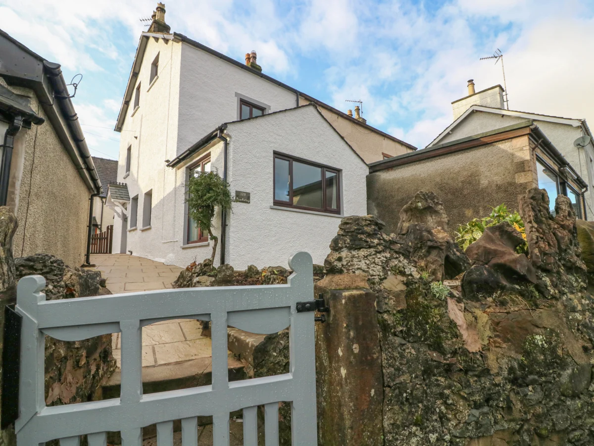 Rose Cottage, Cark In Cartmel