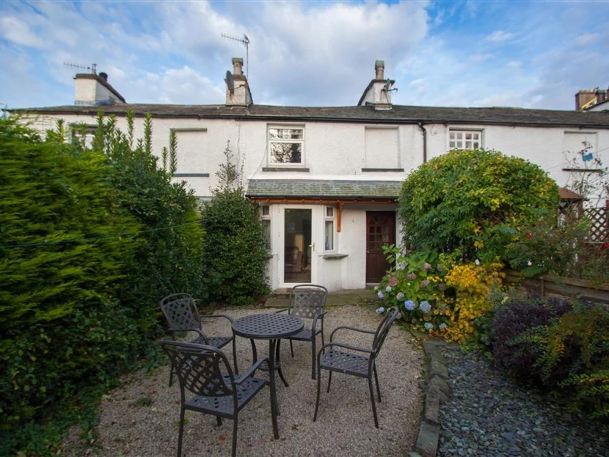 Rustic Cottage, Bowness-On-Windermere