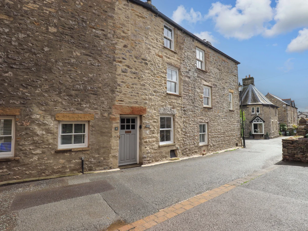 Back Cottage, Cumbria & The Lake District