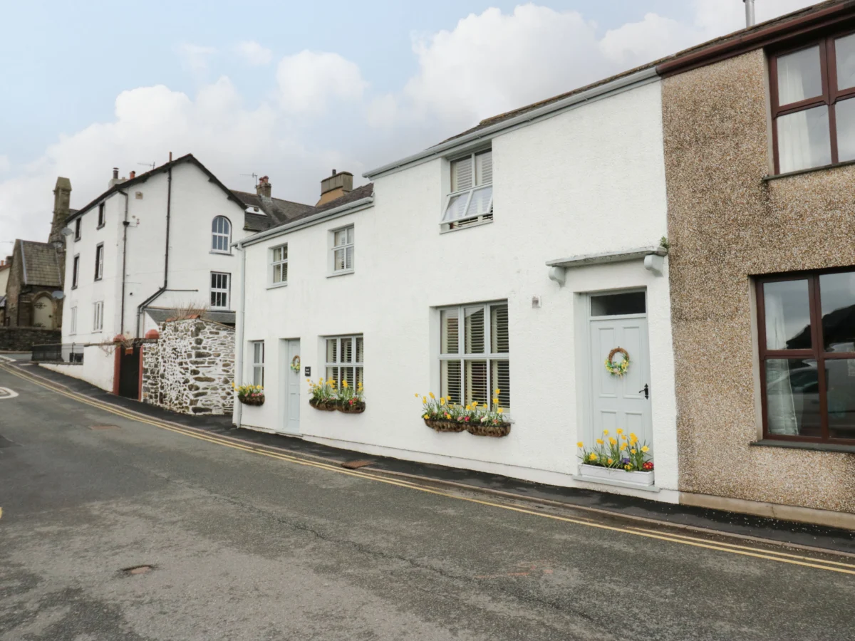 The Anvil, Broughton-in-Furness, Cumbria, The Lake District, family and pet-friendly, good location.