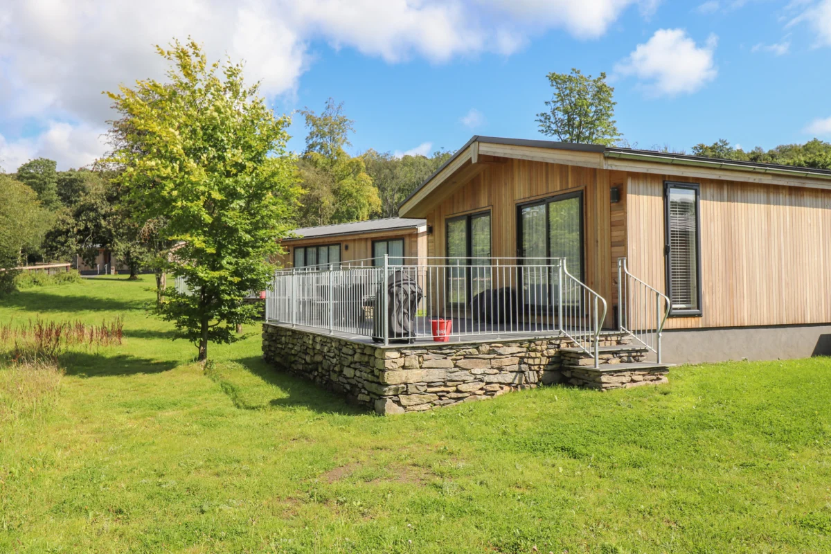 Ash Thwaite near Haverthwaite Cumbria, single-storey, pet-friendly, on-site parking, 2be