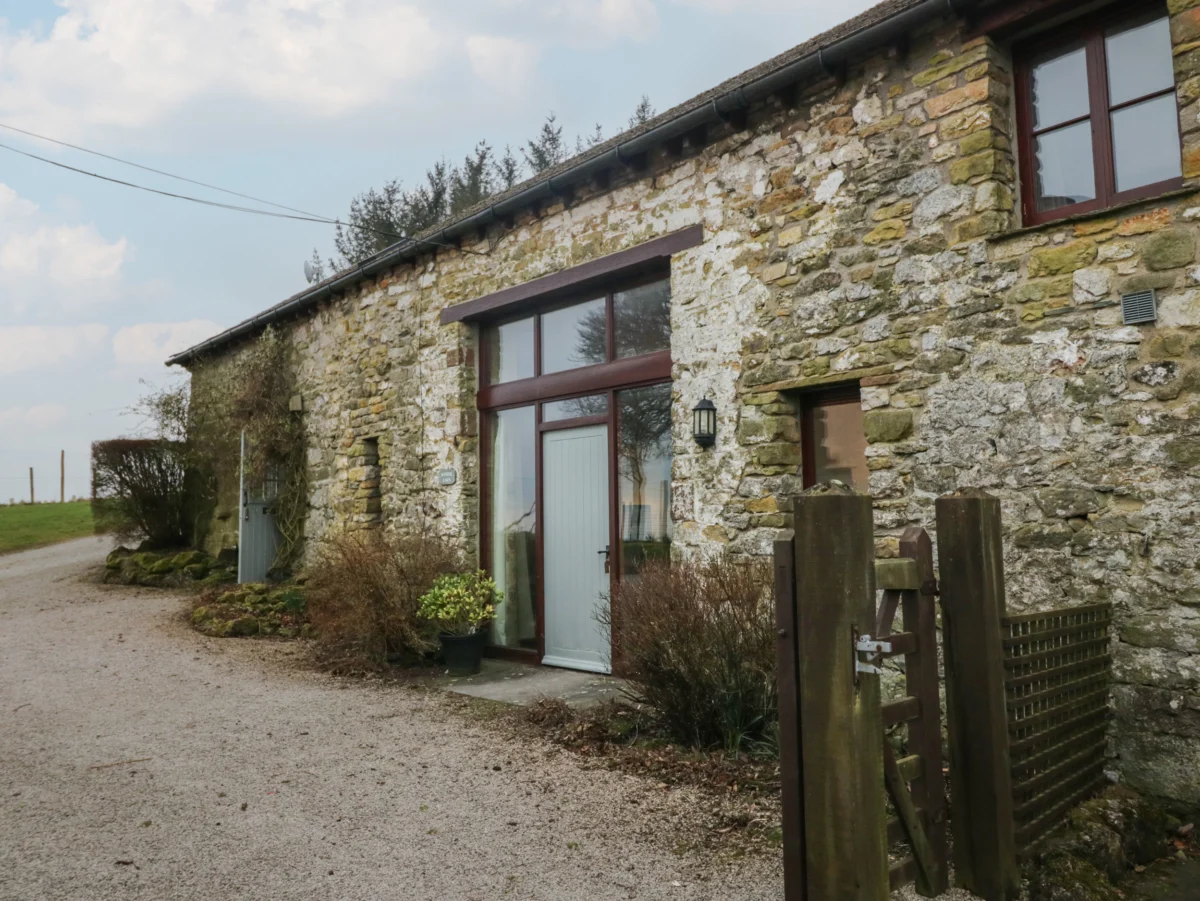 Winder Barn in Askham, Cumbria. Smart TV. Family-friendly. Pet-friendly. En-suites. Off-road parking