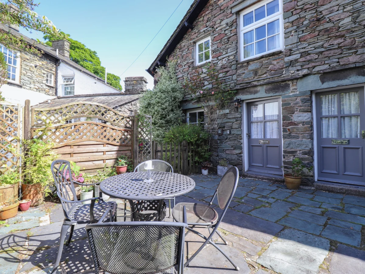 Bakers Yard Cottage, Grasmere, The Lake District. In a National Park. Close to amenities. Near Lake.