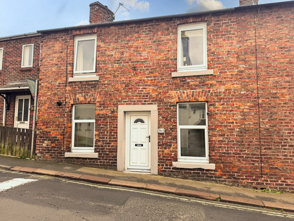 1 Eden Cottages in Corby Hill, Cumbria. Near an AONB and National Park. Smart TV. Shared patio. 2bed