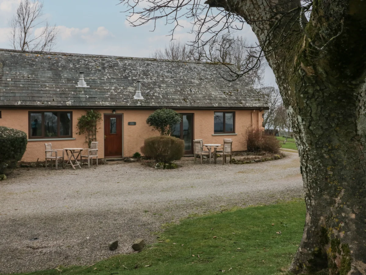 Little Winder Askham Cumbria. Single-storey. Romantic. One well-behaved pet welcome. Family-friendly