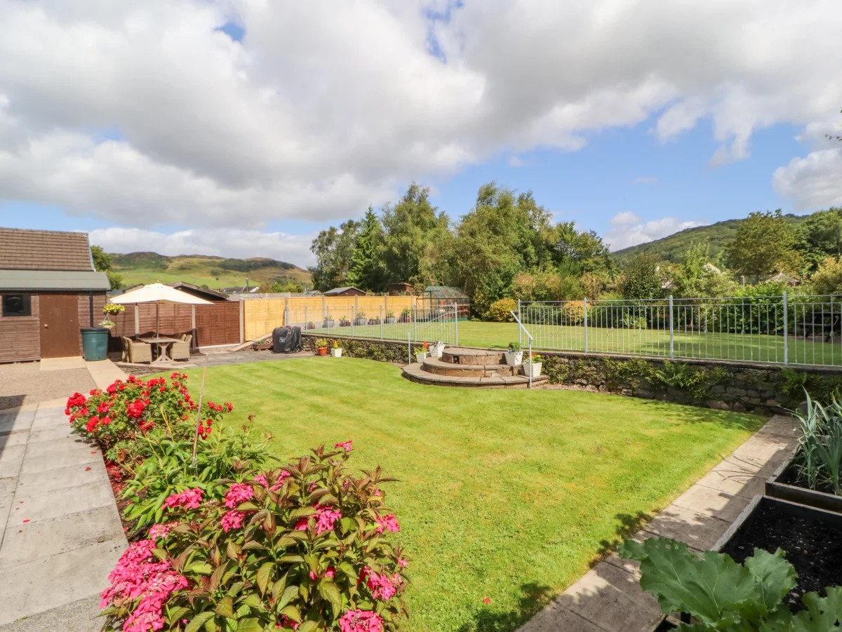 Craggy View, Staveley, Cumbria. Smart TV. Gas fire. Enclosed garden. Off-road parking. Lake District