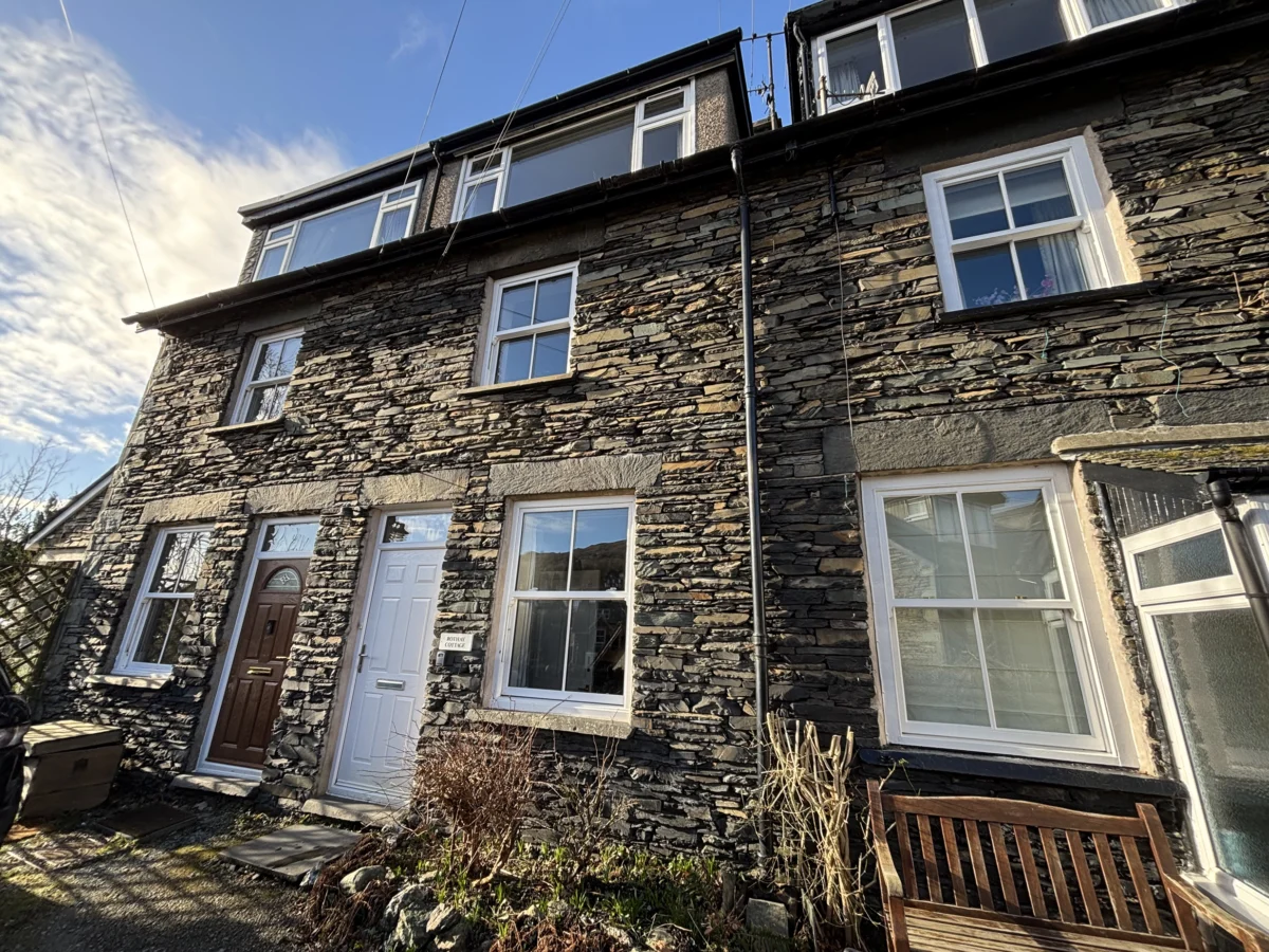 Rothay Cottage in Ambleside, Cumbria. In the Lake District National Park. Near shop, pub, and river.