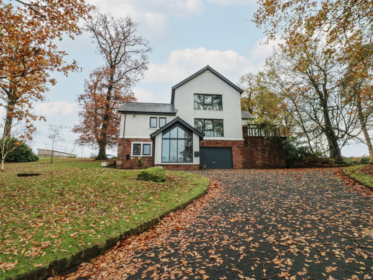 Chapel Hill, Catlowdy