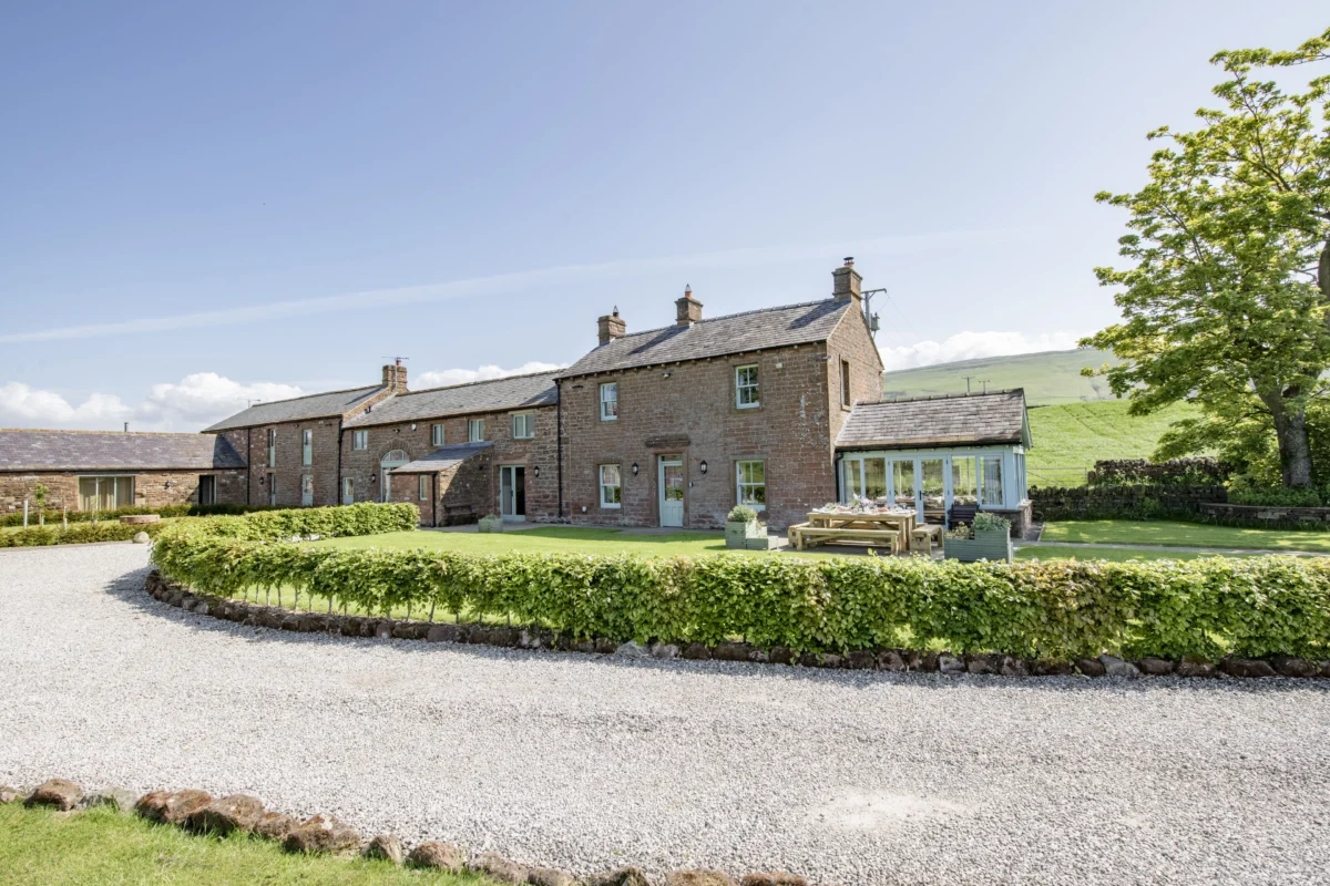 Todd Hills Hall Farmhouse & Vale Croft