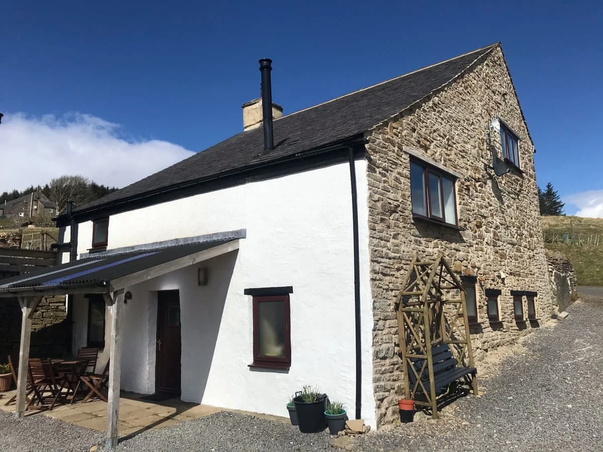 Bank Cottages - Writers Cottage