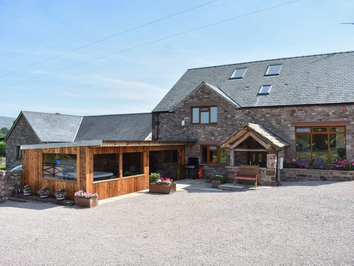 Country Lodge