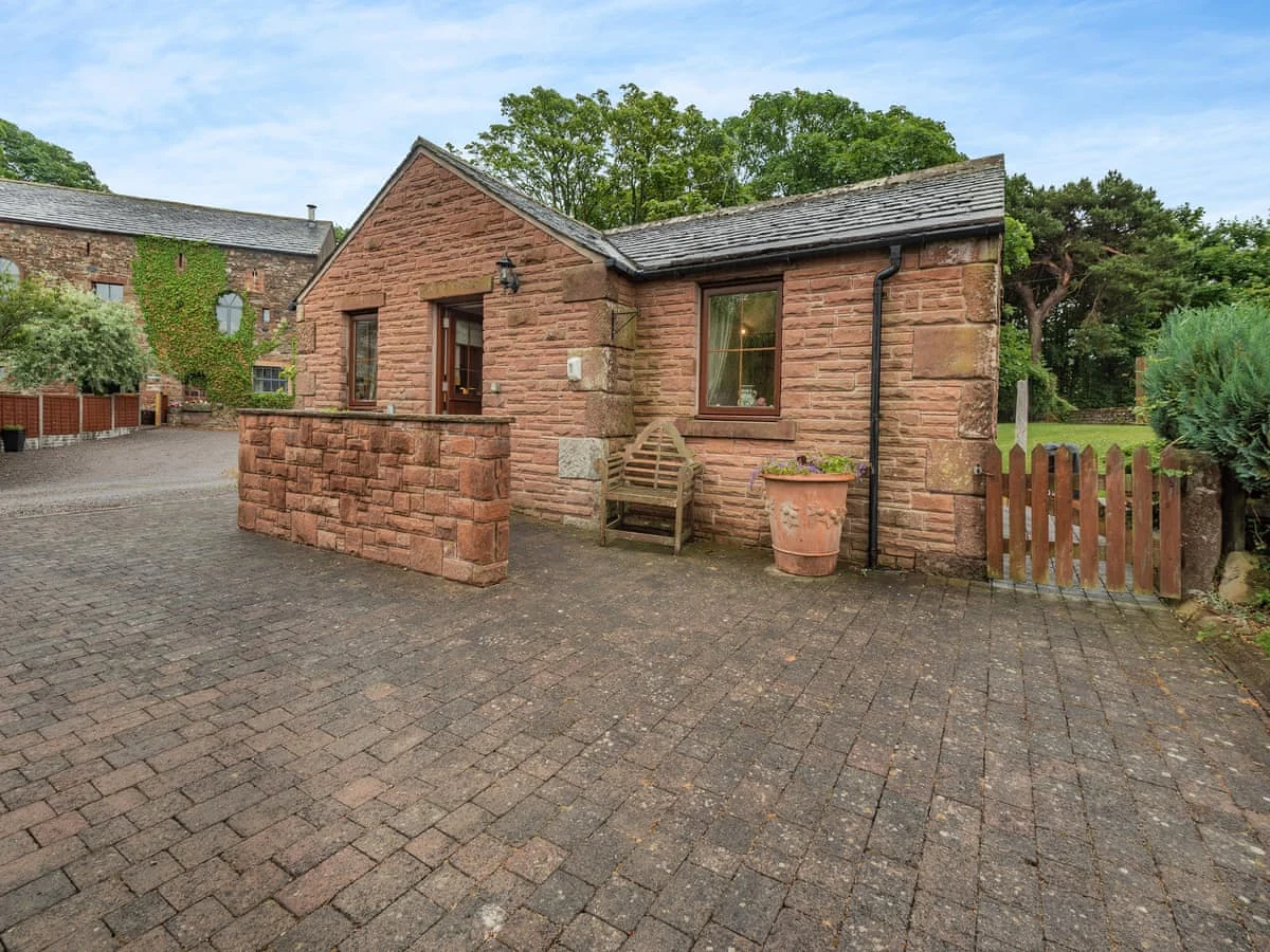 Halls Bank Cottages - Beckside