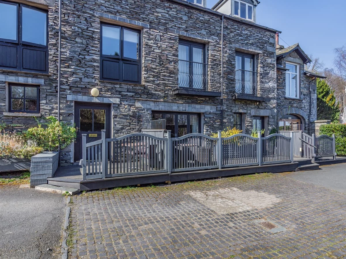 Yewfield Apartments - Rowan