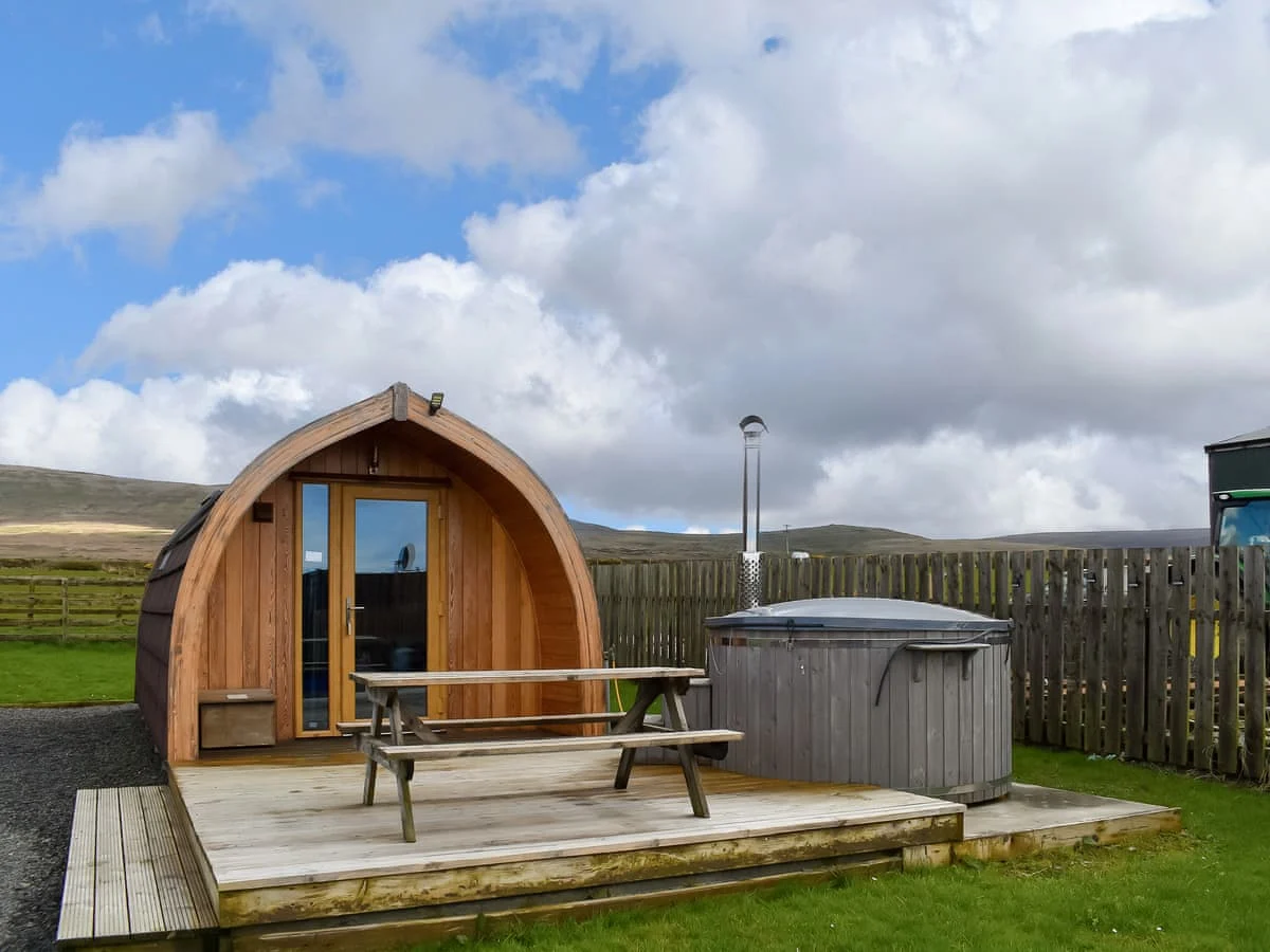 Moorside Glamping Pods - Black Coombe