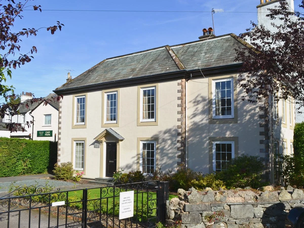 Oak Apple House