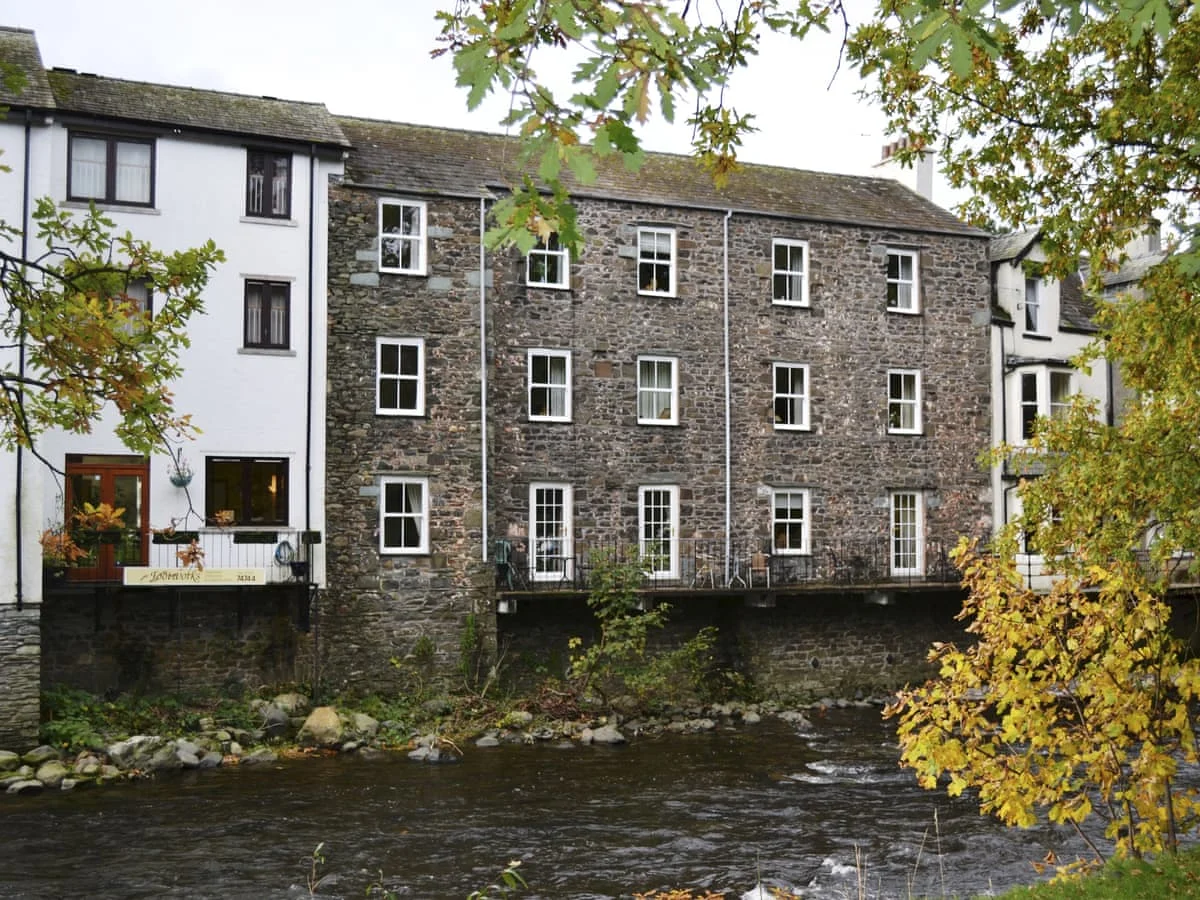 Greta Side Court Apartments no 2