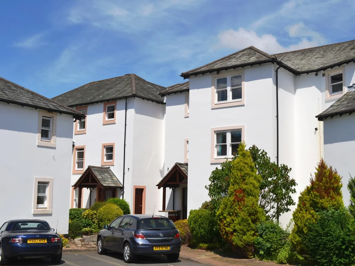 15 Elm Court