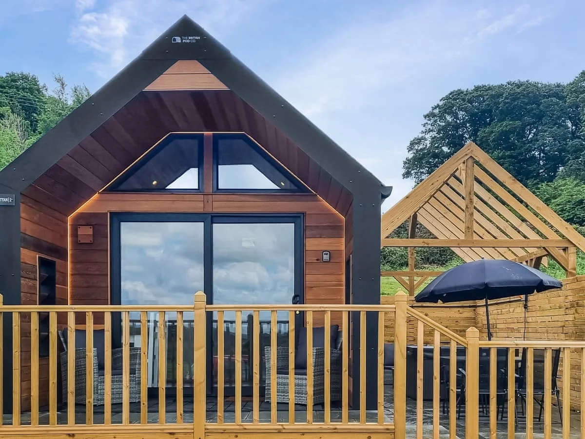 Holmescales Lodges - Yan