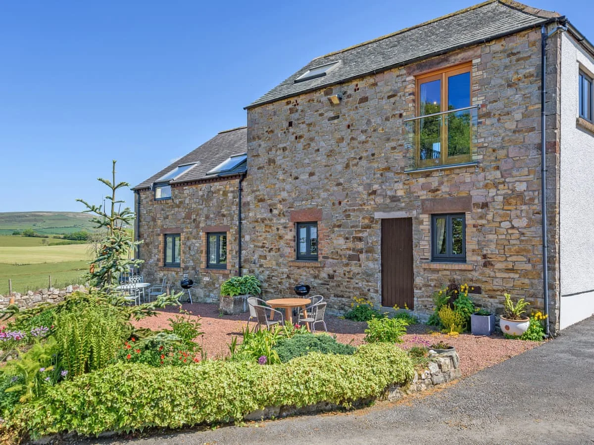 New Park Farm Cottages - Church Cottage