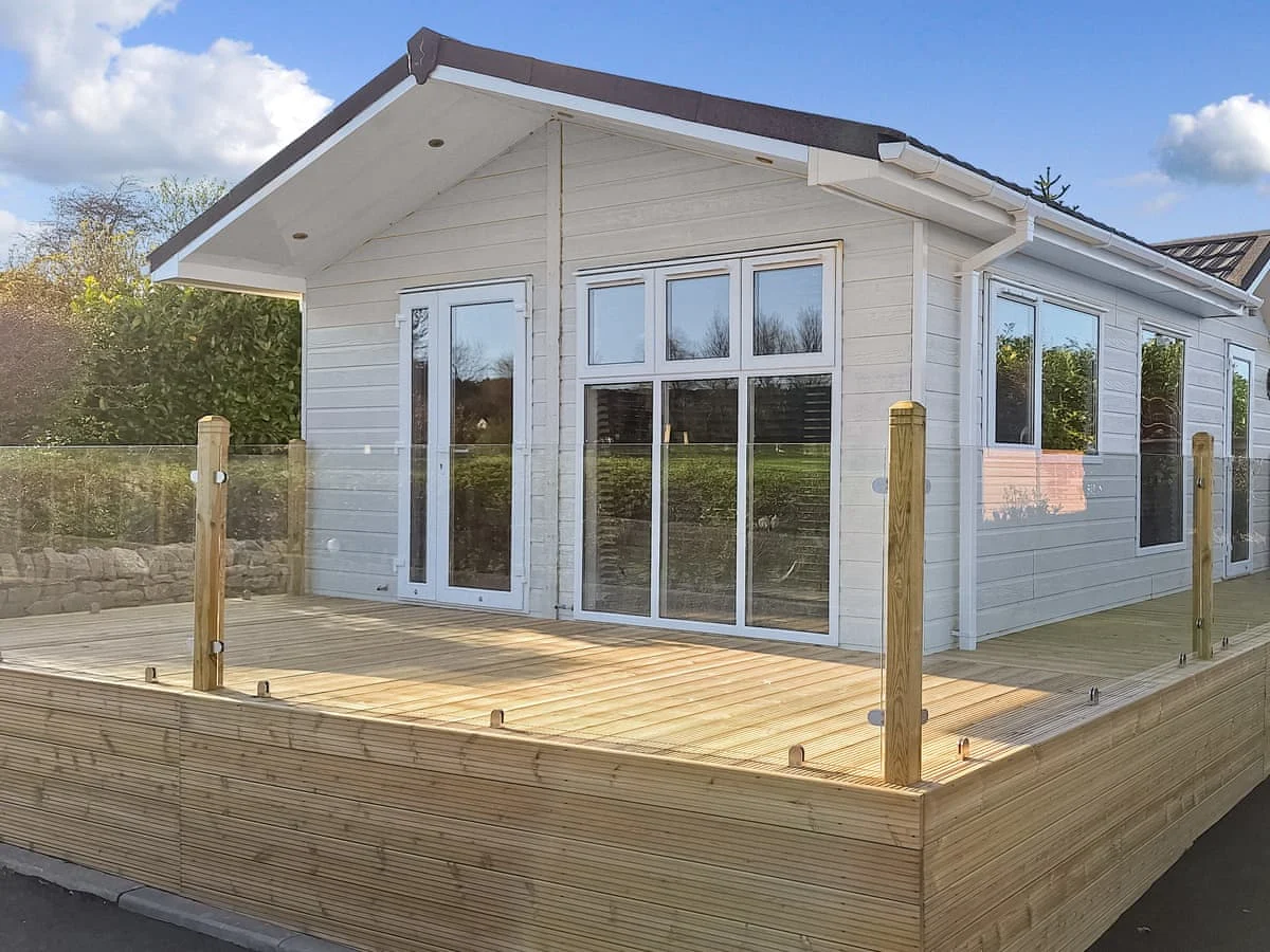 Forest View Holiday Park - Forrest Lodge