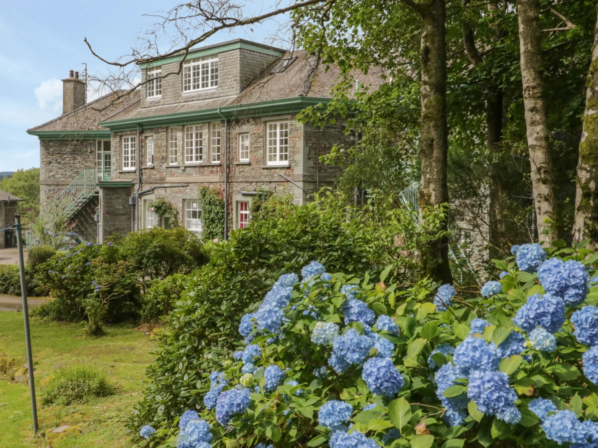 Sethera, Ambleside