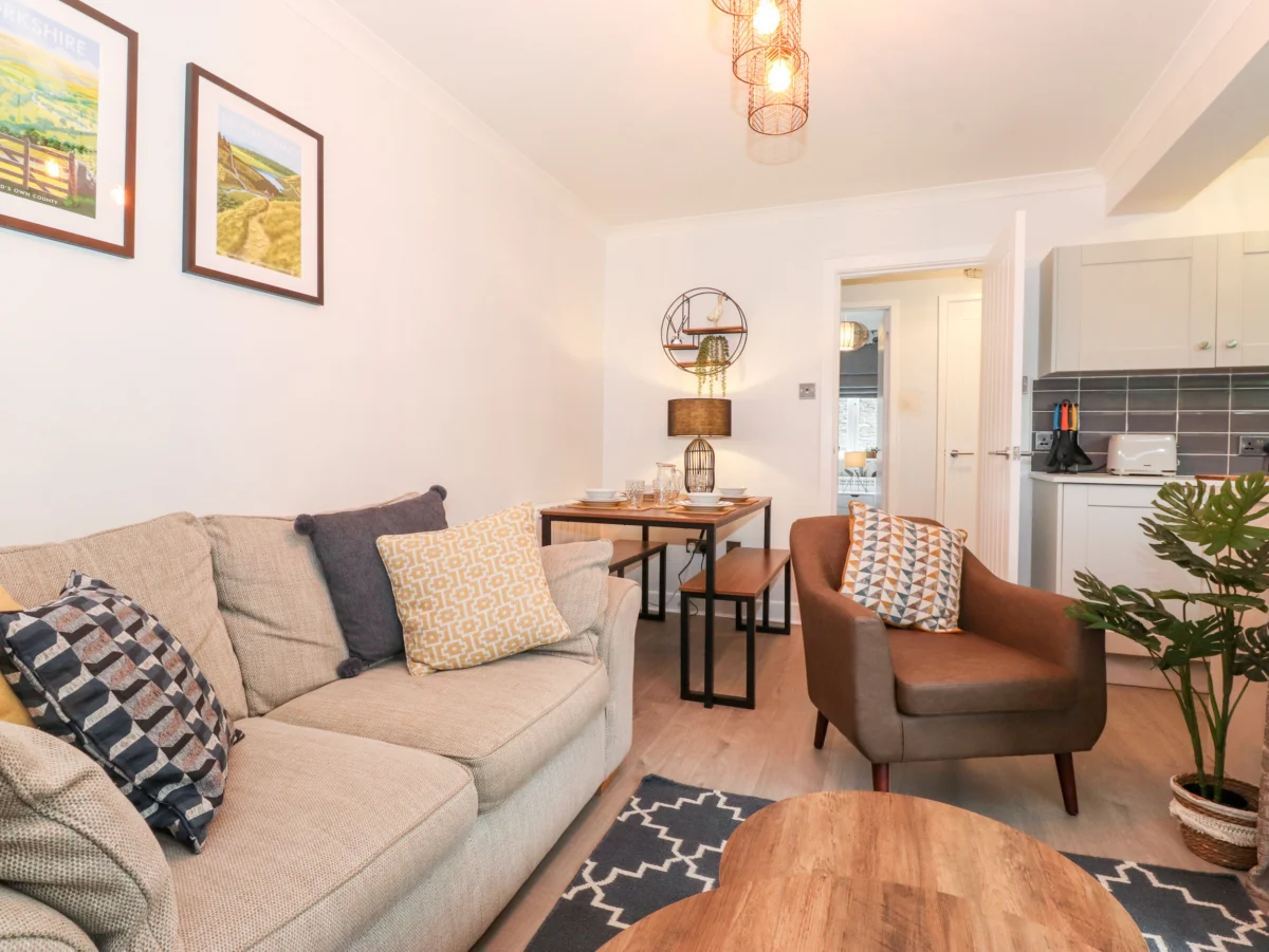 Bluebell Hill, Bowness-On-Windermere, Open-plan living, Smart TV, Balcony, Close to a lake, Balcony.