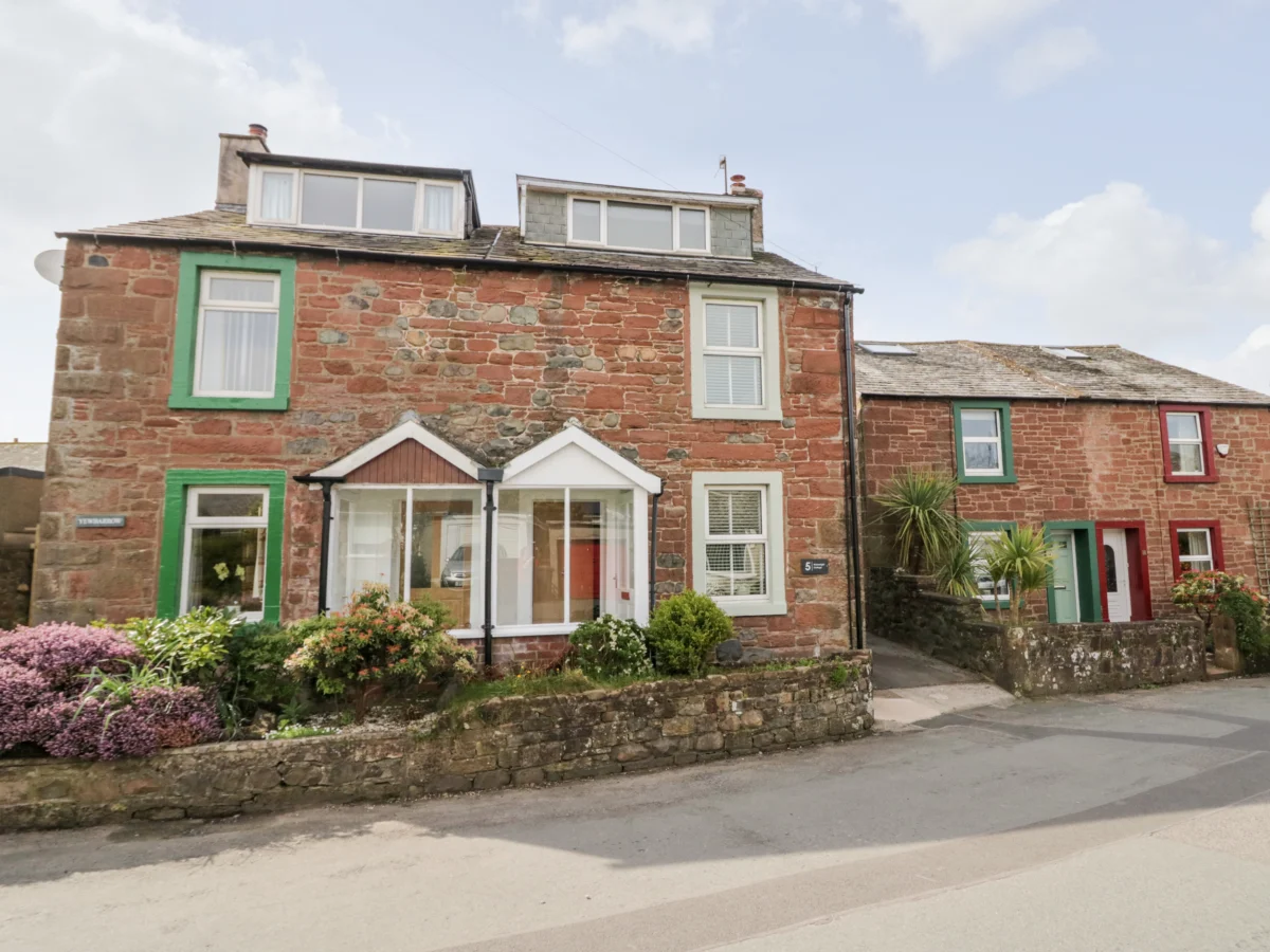 Wainwright Cottage in Gosforth, on the edge of the Lake District. Child-friendly and enclosed garden