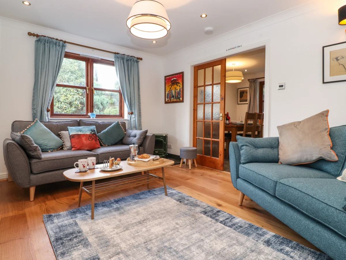 Cherry Tree Cottage is in Windermere, Cumbria. Two-bedroom cottage in National Park. Near amenities.