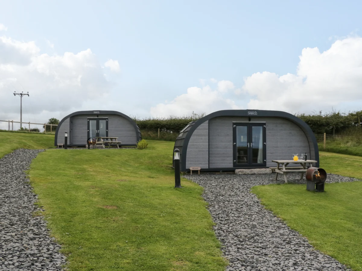 Orchard in Dalton-In-Furness, Cumbria. Single-storey pod, ideal for couples. Rural and estuary views