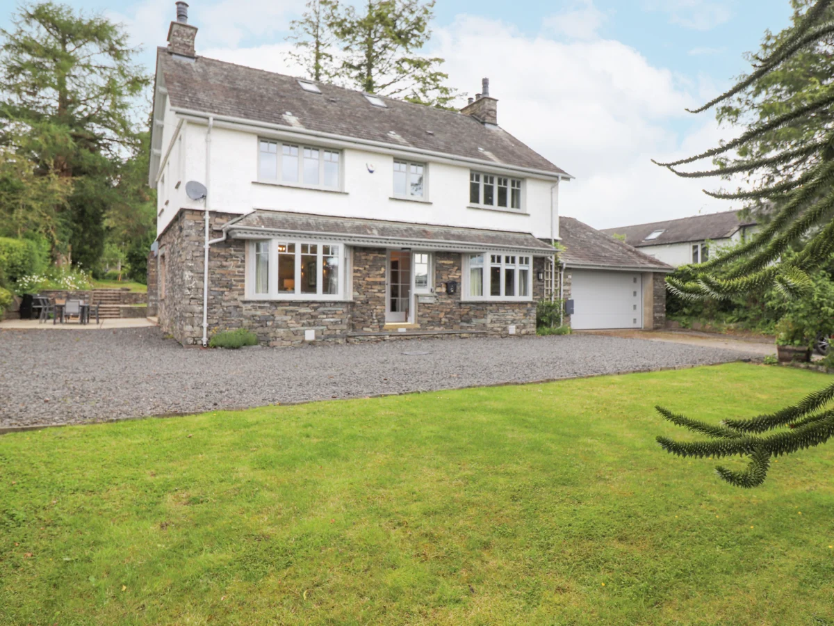 Grassings, Hawkshead, Cumbria. Stunning, family and detached home. Mountain views. Open-plan living.