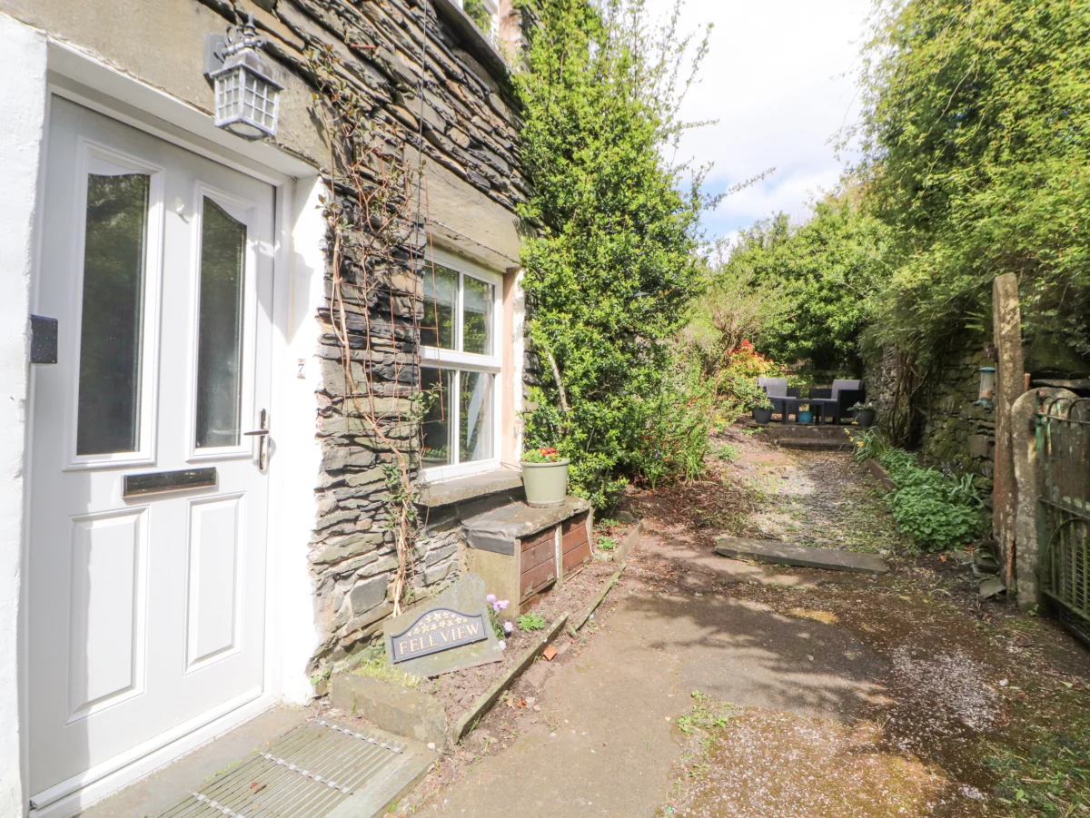 Fell View in Ambleside, Cumbria. Lake District National Park. Close to amenities and Lake Windermere