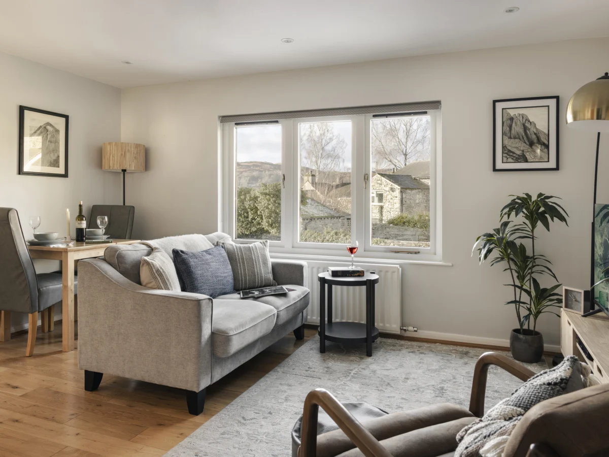 Rydal Apartment Ambleside in Ambleside, Cumbria. Parking. Xbox with games. Record player and records