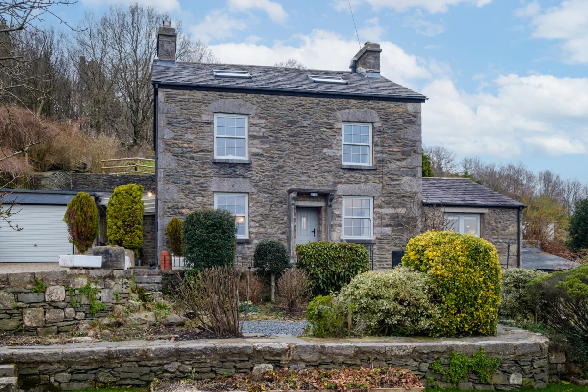 Sunny Brae, Lindale