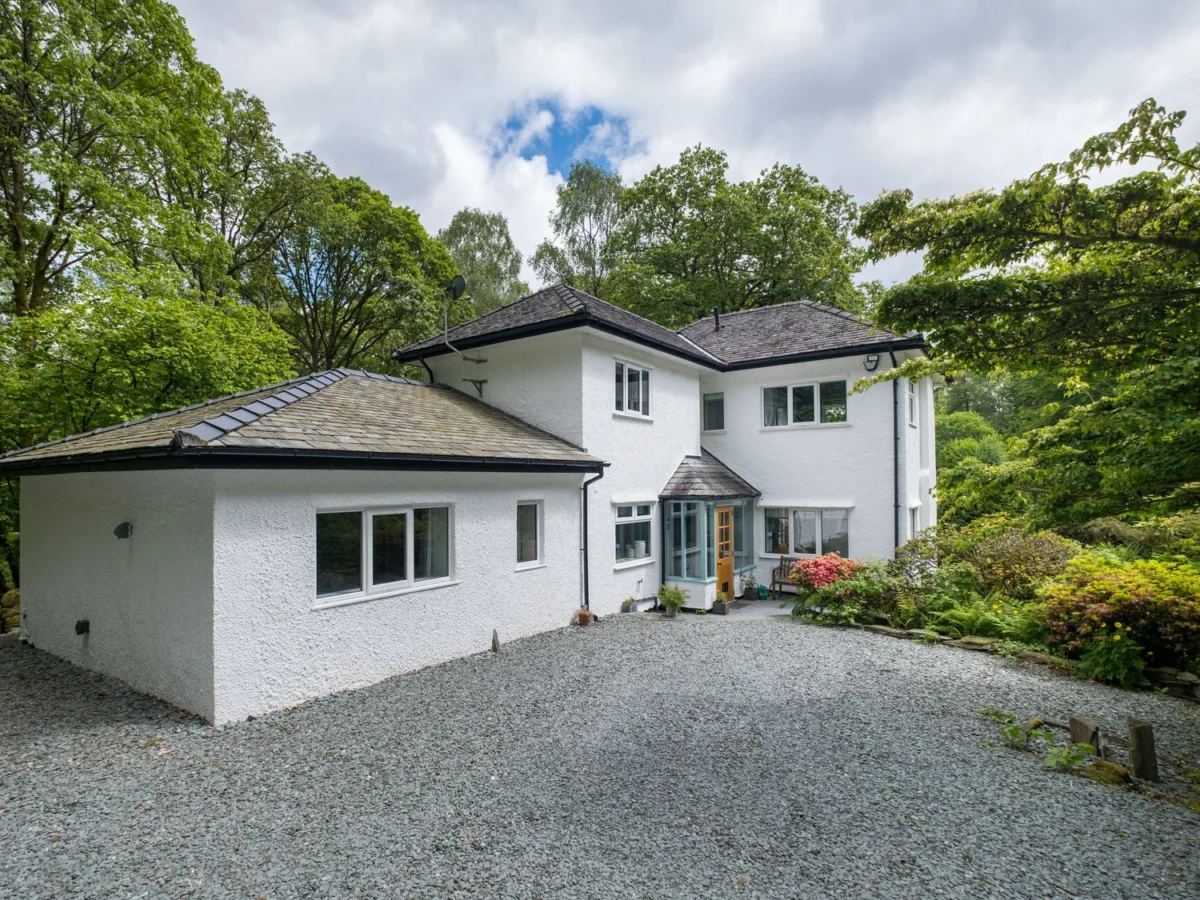 Bridge Howe in Skelwith Bridge, Lake District. Private garden. Private parking. Secure bike storage.