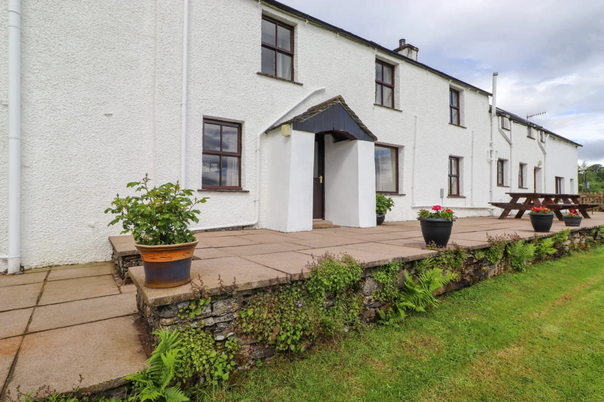 Addyfield Farmhouse, Cartmel Fell, near Bowland Bridge, Cumbria. In National Park. Close to Lake. TV