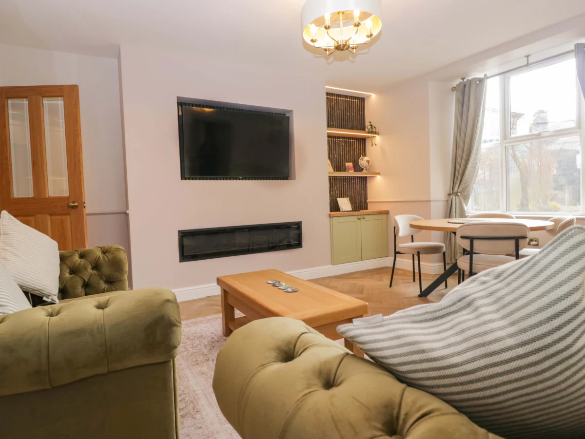 5 Caxton House, Windermere
